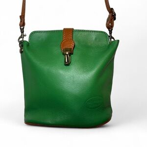 Stefano green leather purse with brown leather accents